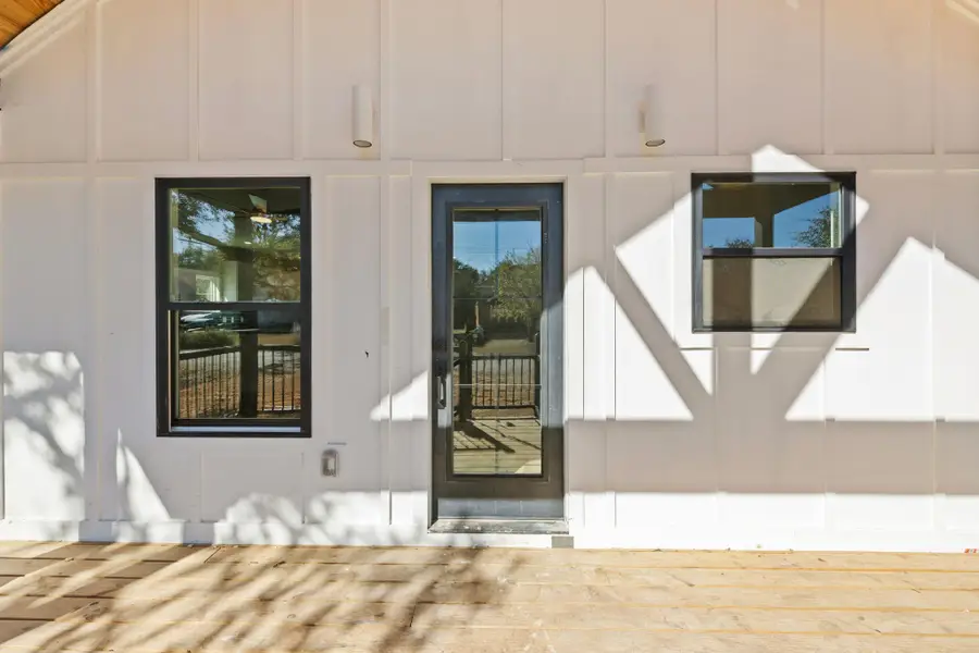 28 Wood Glen Dr, Wimberley, TX 78676 - Image #2