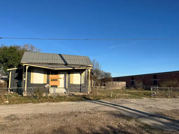 1404 N Olive St, San Antonio, TX 78208