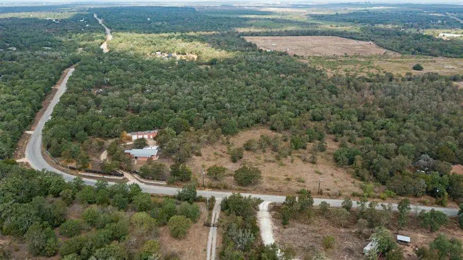 212 Thousand Oaks Dr, Cedar Creek, TX 78612 - #3