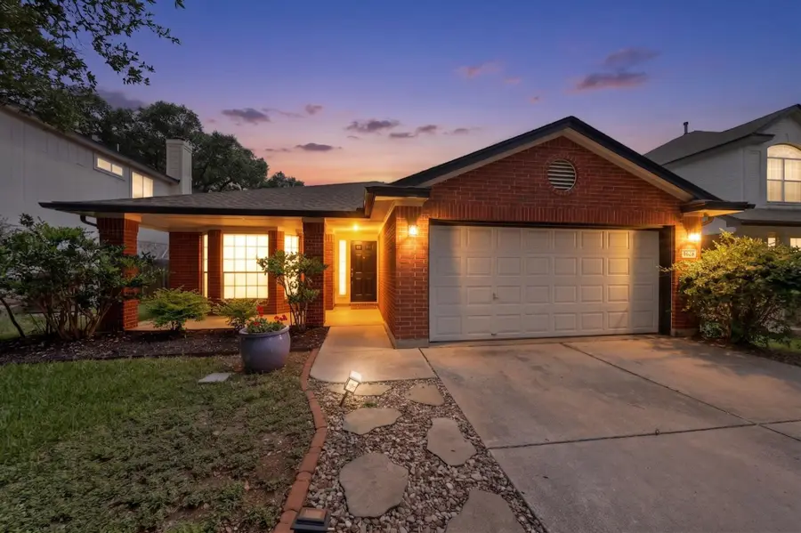 4628 Hoffman Dr, Austin, TX 78749 - #2