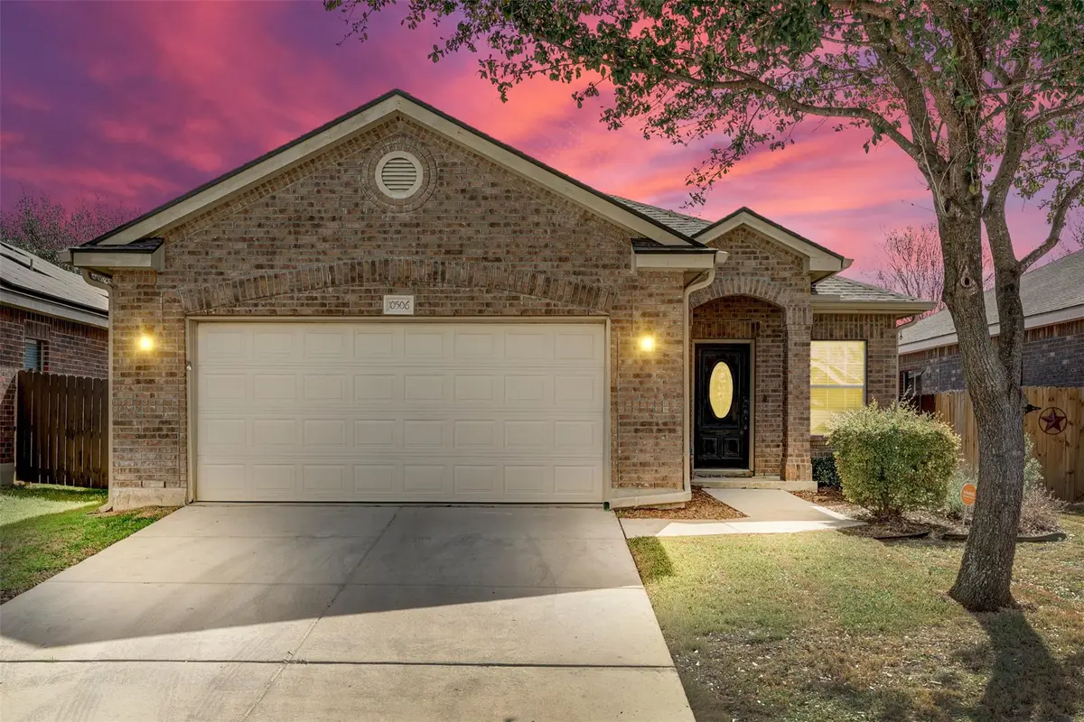 10506 Corvey Ln, Helotes, TX 78023 - #1