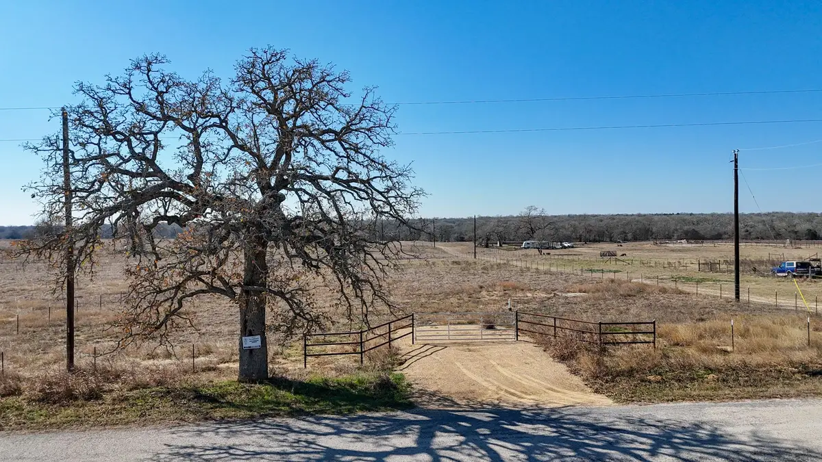 8150 Old Colony Line Rd, Dale, TX 78616 - Image #1