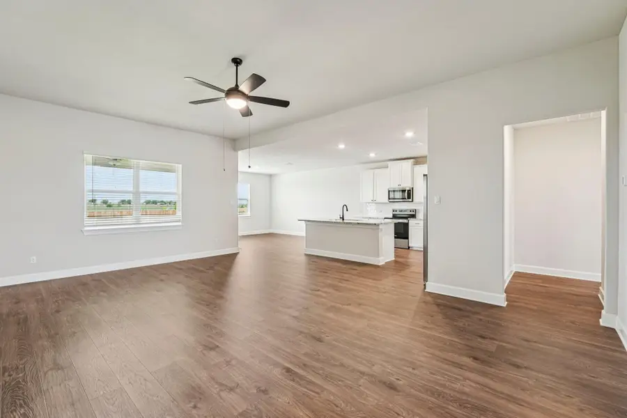 501 W Luna Blue Ln, Jarrell, TX 76537 - #3