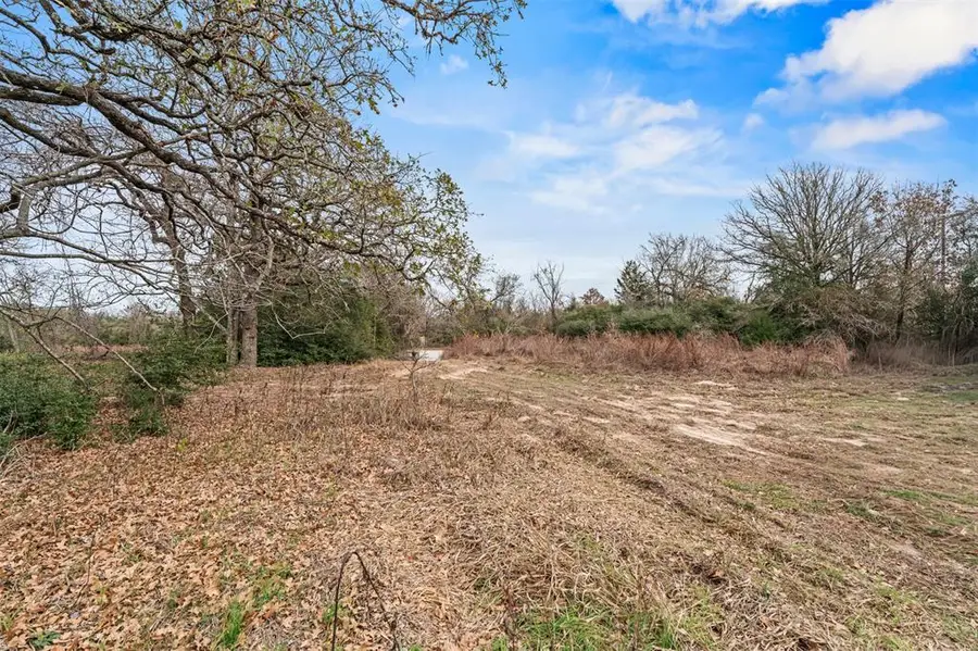 11423 US Hwy 77, Lexington, TX 78947 - #2