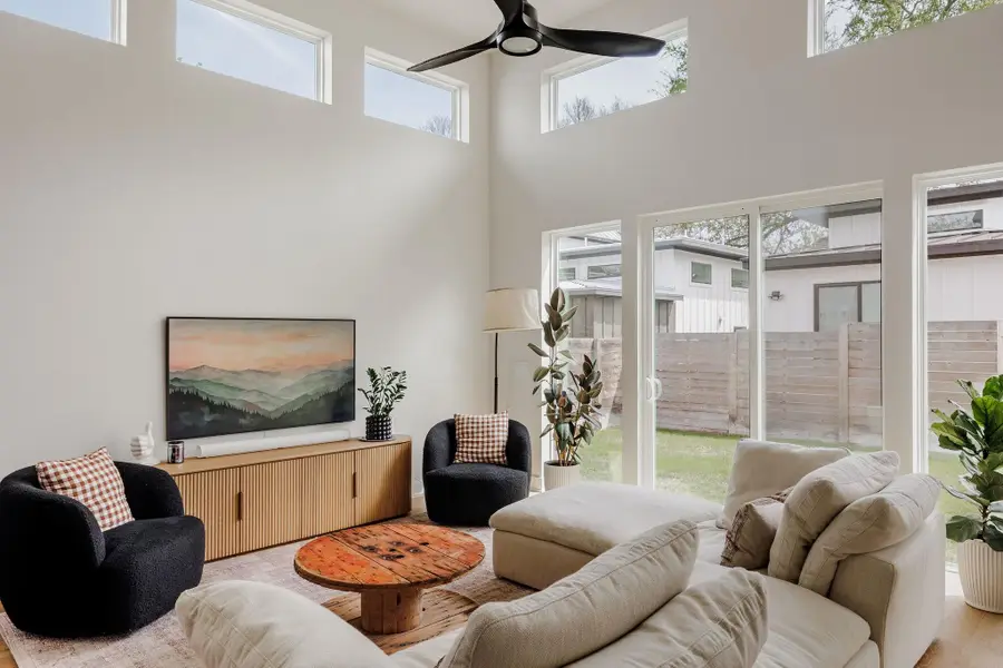 2713 Stacy Ln #1, Austin, TX 78704 - #2