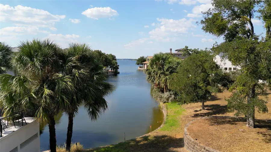 67 Applehead Island Dr, Horseshoe Bay, TX 78657 - #2