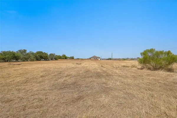 246 Twin Creeks Cir, Del Valle, TX 78617