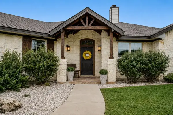 105 Sonora Dr, Bertram, TX 78605