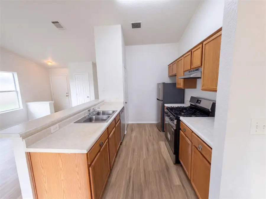 172 Prairie Springs Loop, Georgetown, TX 78626 - #2