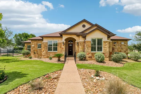 1302 Big Dr, Georgetown, TX 78628