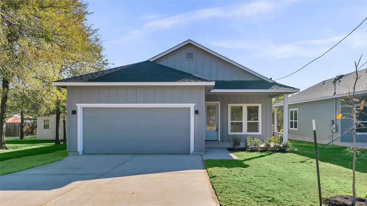 627 Birch Ln, Cottonwood Shores, TX 78657 - Image #1