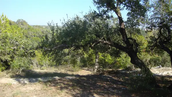 13904 & 13902 Saskatchewan Dr, Austin, TX 78734