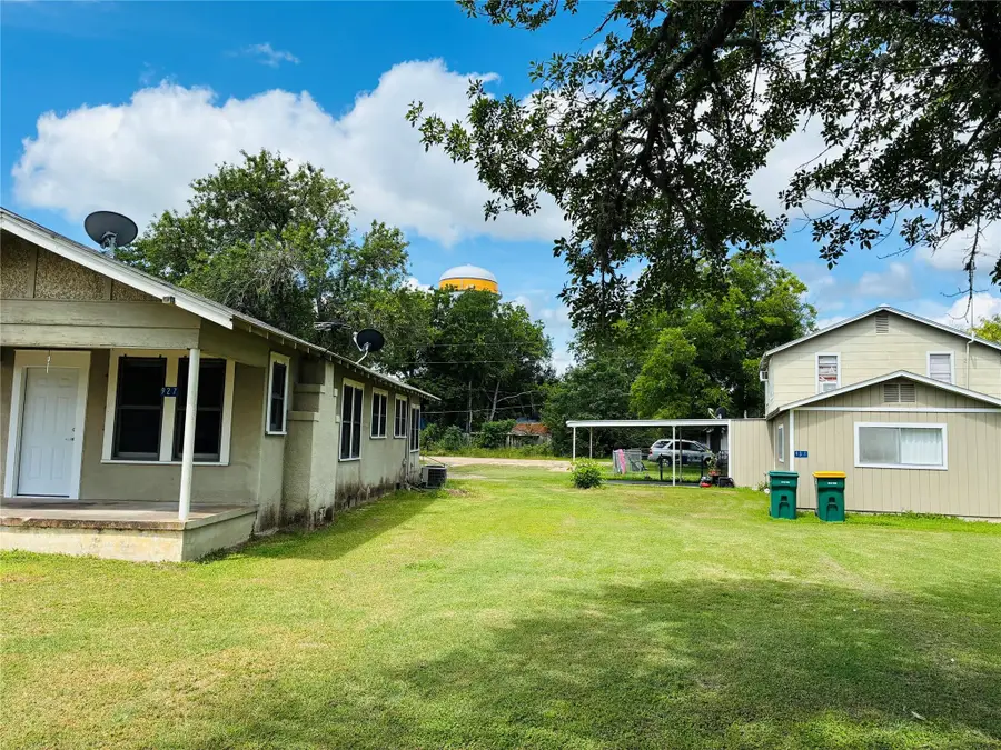 927 & 937 N Franklin St., La Grange, TX 78945 - #2