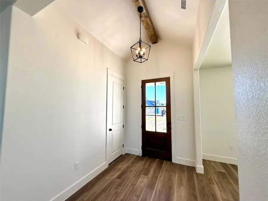 5207 Hollow Ranch Dr, Salado, TX 76571 - Image #2