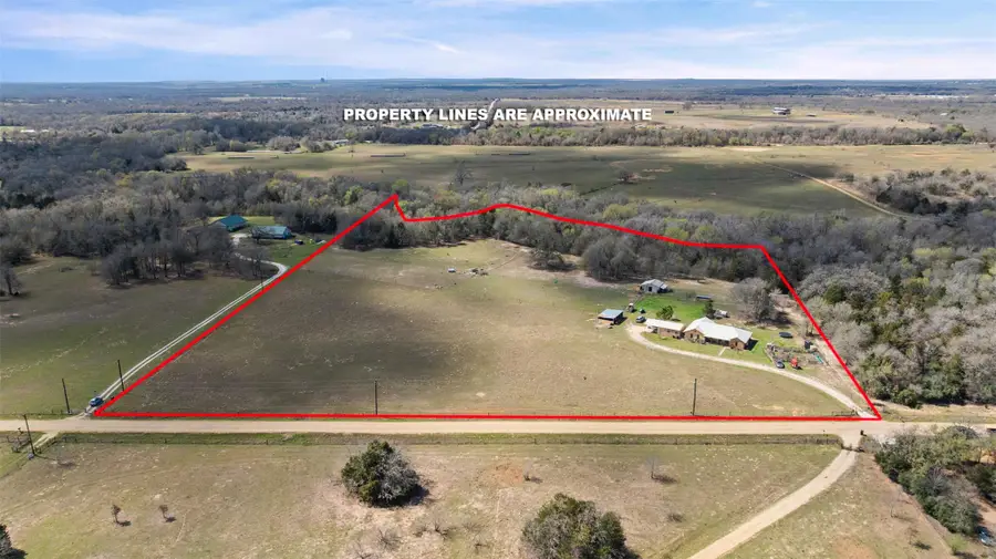 1102 Fairview Dr, Rockdale, TX 76567 - #2