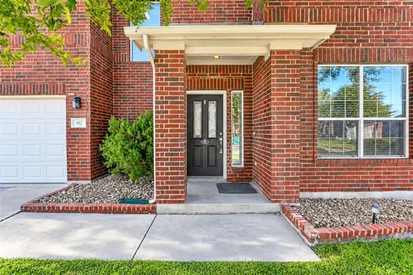 917 Abbeyglen Castle Dr, Pflugerville, TX 78660