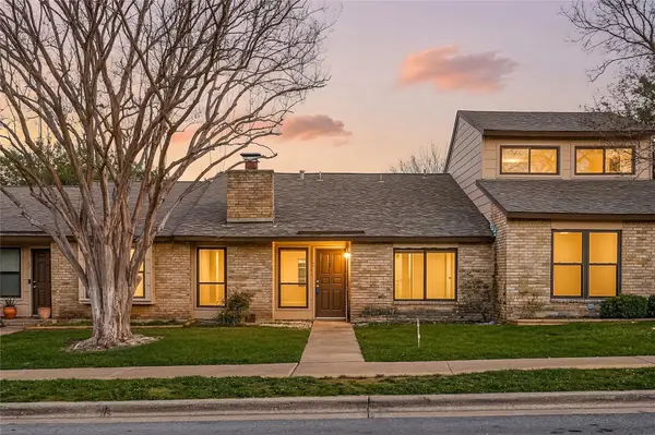 8235 Summer Side Dr, Austin, TX 78759