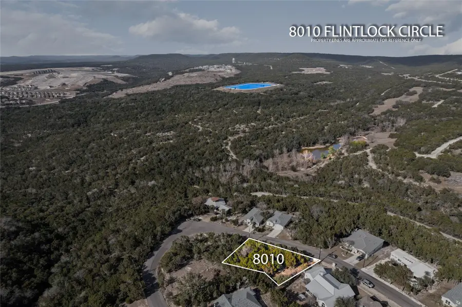 8010 Flintlock Cir, Lago Vista, TX 78645 - Image #2