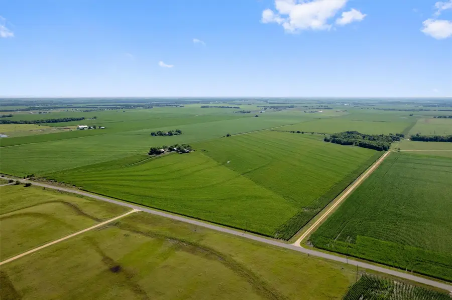 1701 County Road 424, Taylor, TX 76574 - Image #2