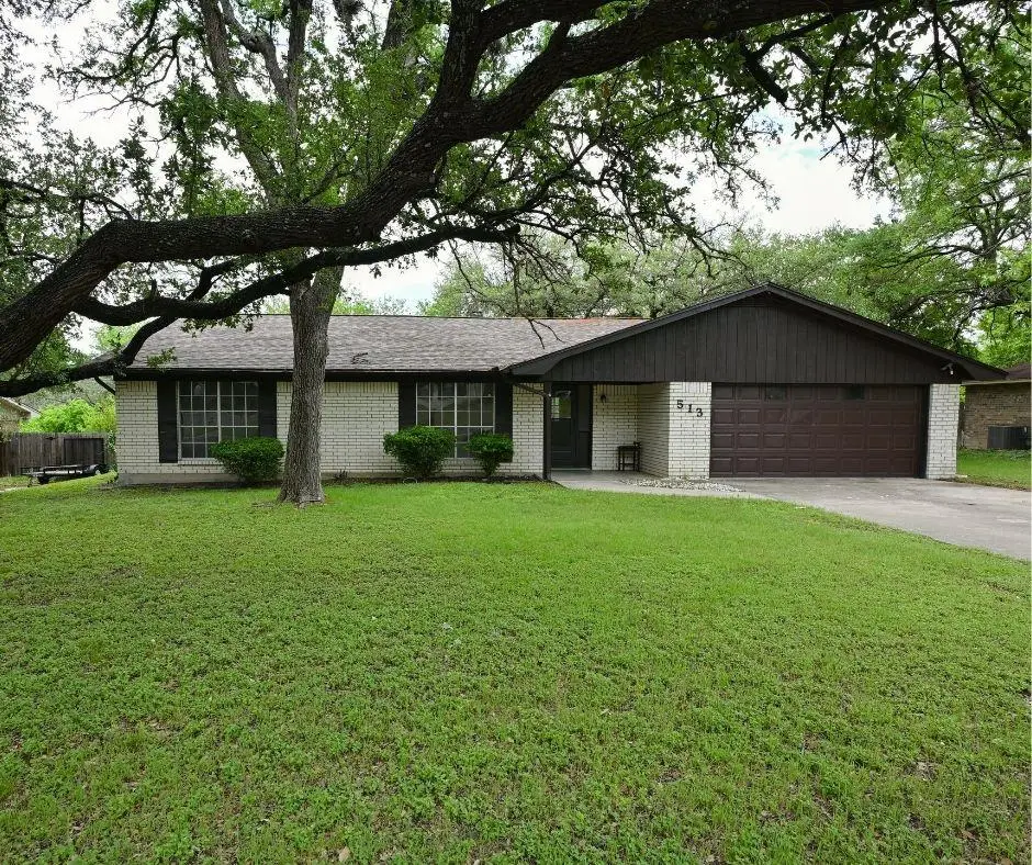 513 E 27th Ave, Belton, TX 76513 - #1