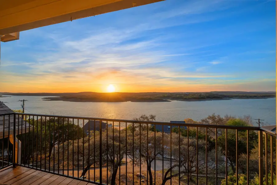 5903 Lakeshore Dr, Lago Vista, TX 78645 - #3