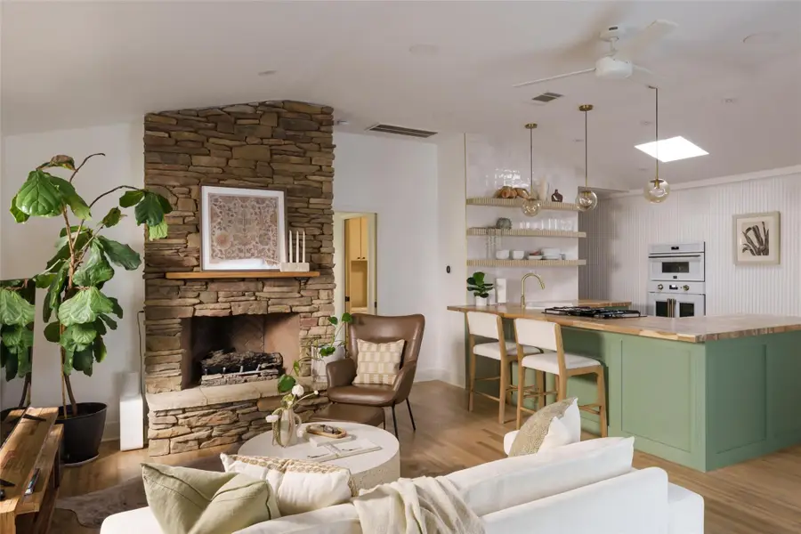 2304 Forest Ave, Austin, TX 78704 - #3