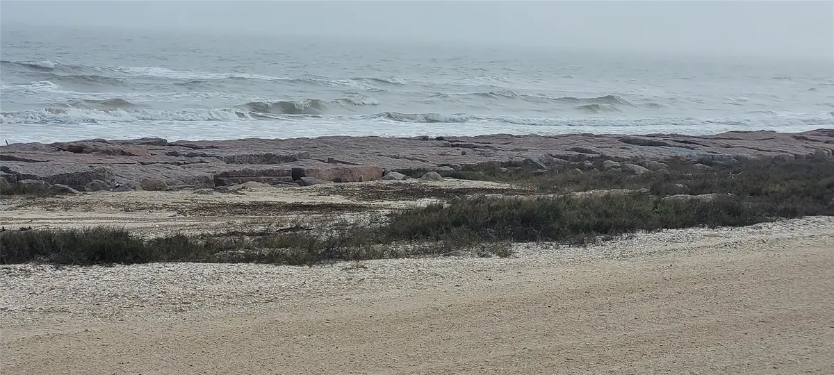 1643 Canal St, Bay City, TX 77414 - #1