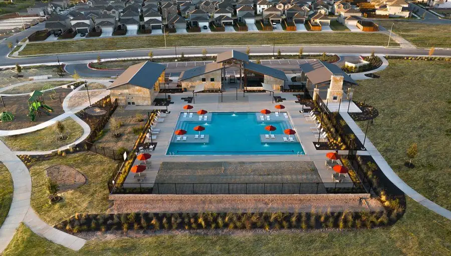 909 Emory Crossing Blvd, Hutto, TX 78634 - #2