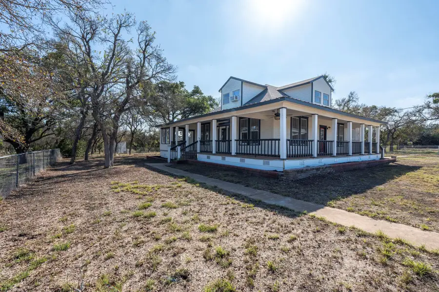 1501 Beaver Ln, Florence, TX 76527 - #2