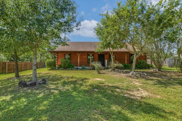 218 Cardinal Loop, Paige, TX 78659