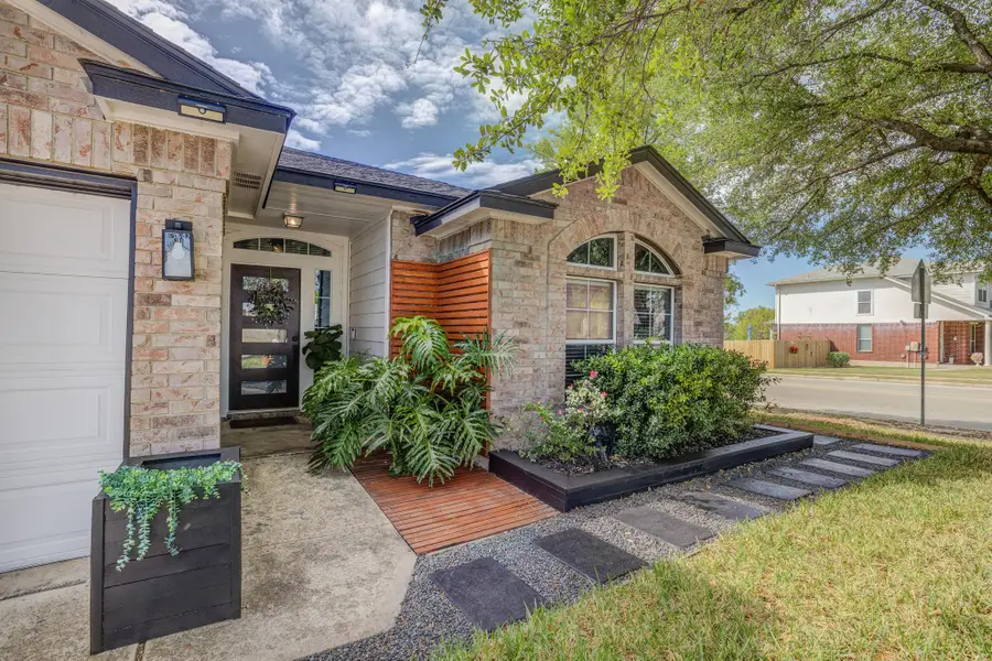 1201 N Darjeeling Dr, Pflugerville, TX 78660 - #3