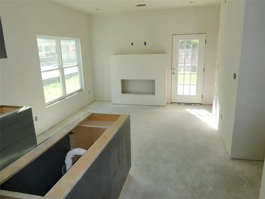 81 Waller St, Austin, TX 78702 - #3