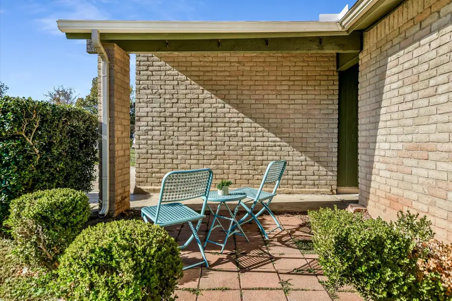 10104 Woodland Village Dr, Austin, TX 78750 - Image #2