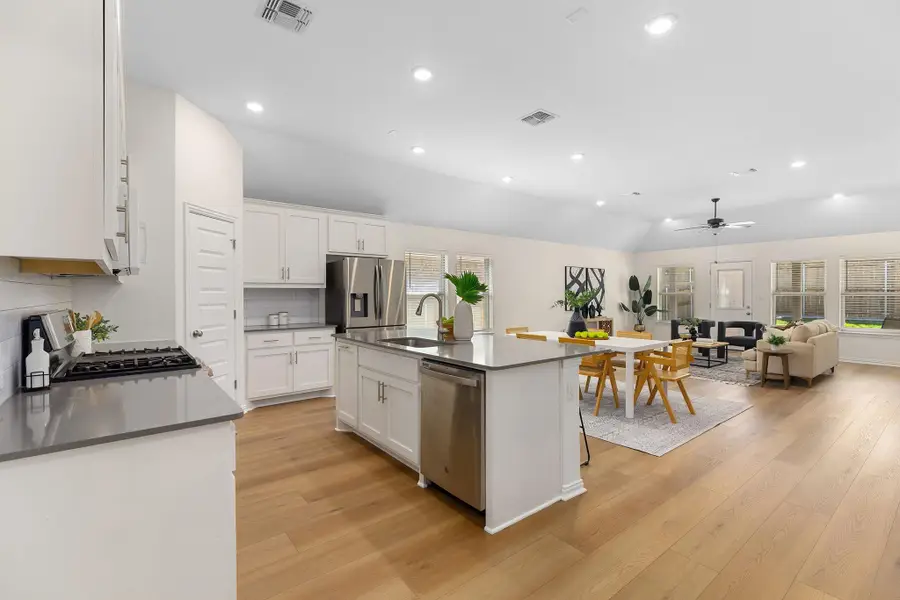 205 Tangled Brush Dr, Manchaca, TX 78652 - #2