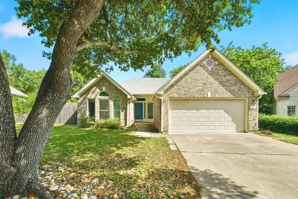 215 Rio Vista Dr, Georgetown, TX 78626