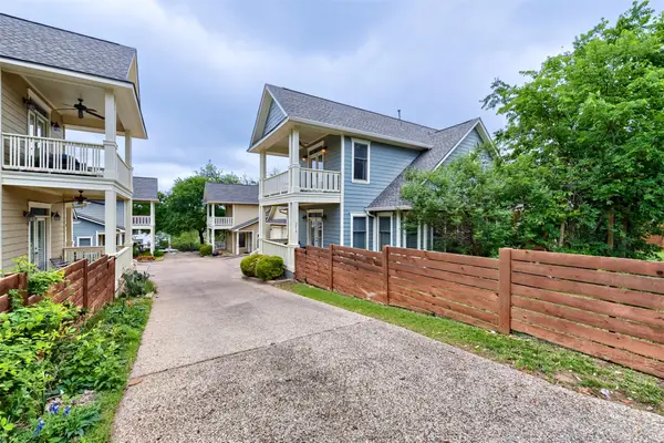 3818 Ridgelea Dr #B, Austin, TX 78731