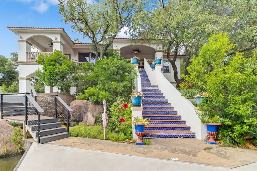 327 Elm Lodge Dr, Kingsland, TX 78639 - Image #2