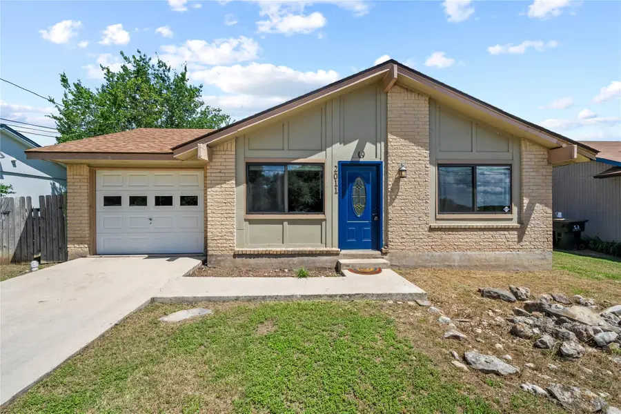 2011 Castle Gate Cir, San Marcos, TX 78666 - #2