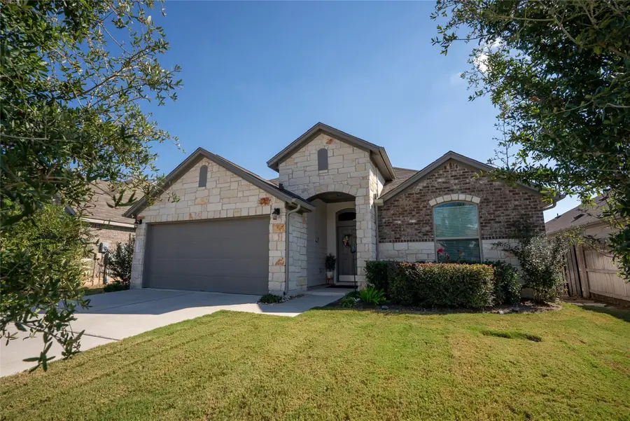 212 Somerville St, Leander, TX 78641 - Image #2