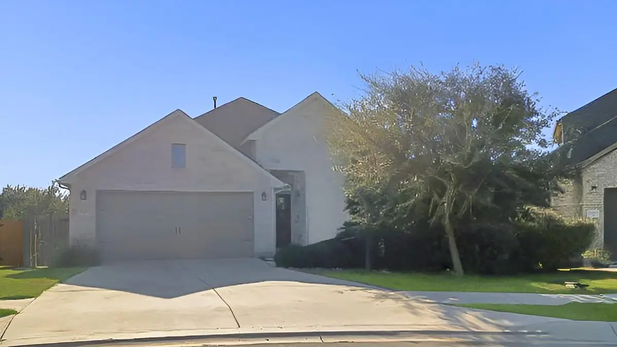 22621 Fountaingrass Ln, Lago Vista, TX 78645 - Image #1