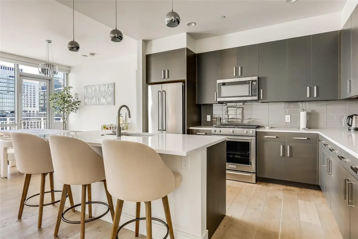 222 West Ave #2413, Austin, TX 78701 - Image #1