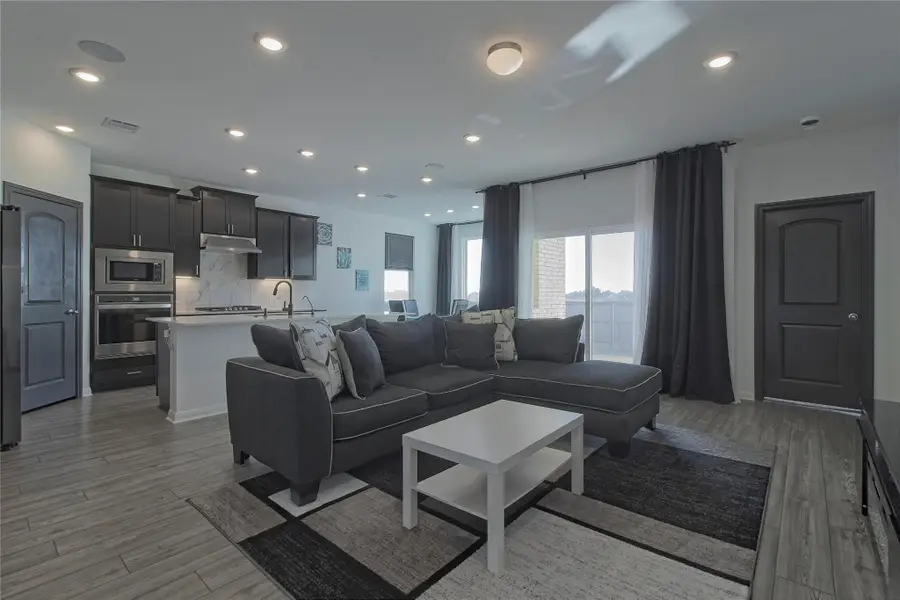 113 Rocking R Ct, Georgetown, TX 78633 - Image #2