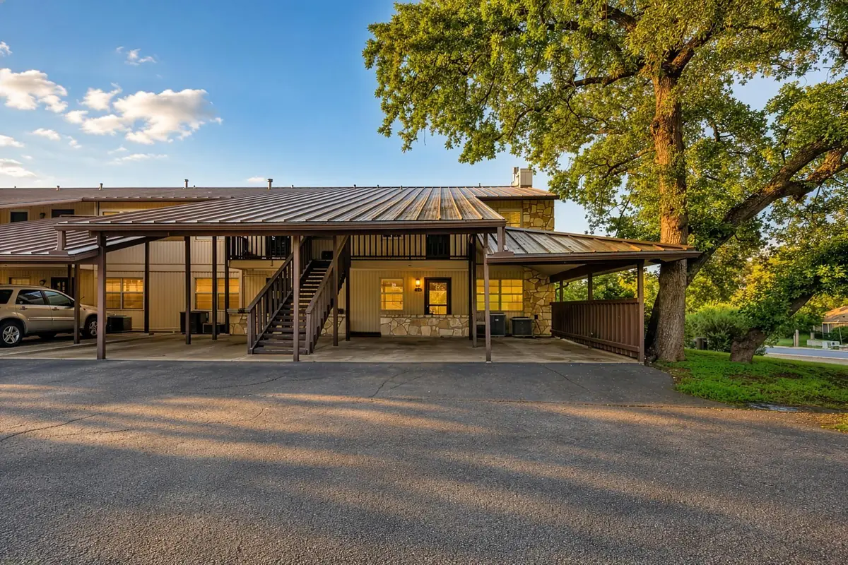 1202 Hi Stirrup #401, Horseshoe Bay, TX 78657 - #1