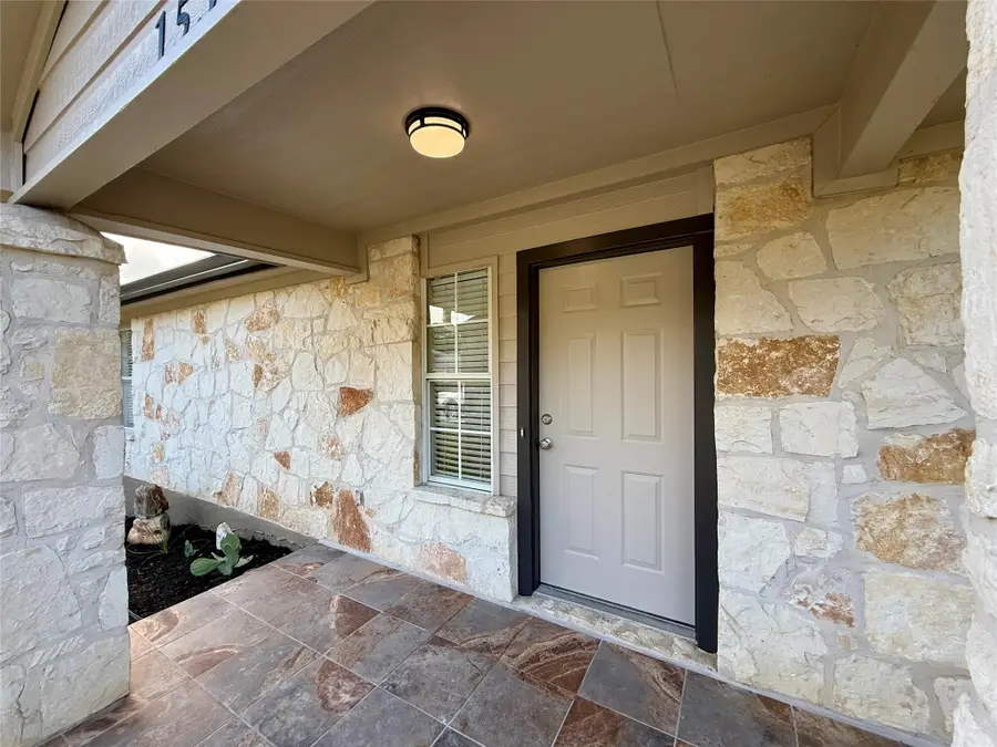 153 Dolly St, San Marcos, TX 78666 - #2