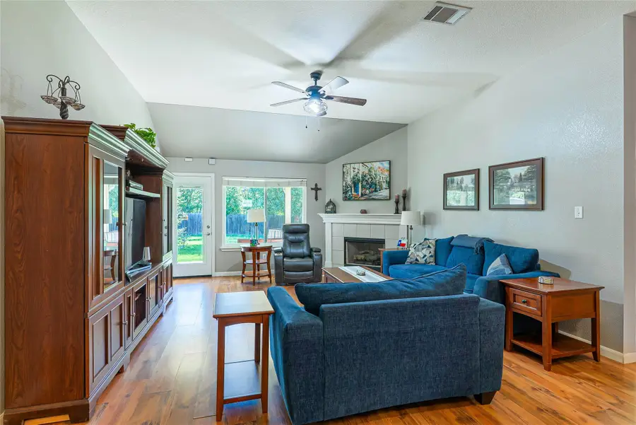 1408 Ridgewood Dr, Leander, TX 78641 - #3