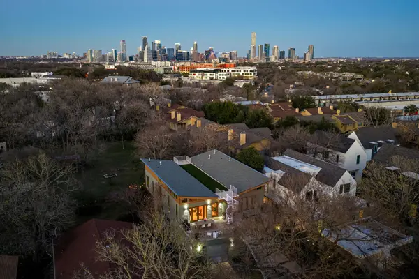 1700 Ravey St #A, Austin, TX 78704