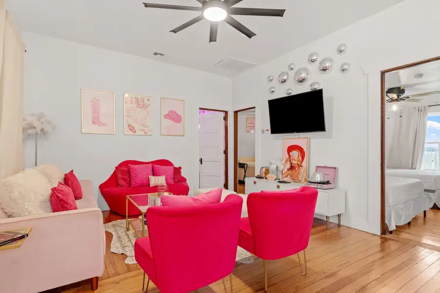 703 E Highway St St, Fredericksburg, TX 78624 - #3