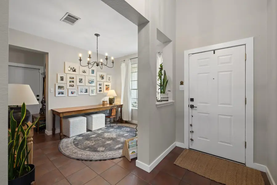 4624 Hoffman Dr, Austin, TX 78749 - #3