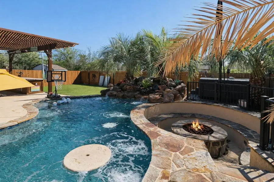 988 Carriage Loop Loop, New Braunfels, TX 78132 - #2
