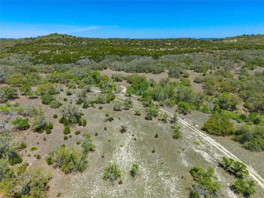 955 Upper Balcones Rd, Boerne, TX 78006 - #2